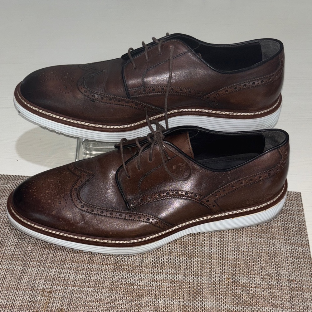 Johnston & Murphy Leather Wingtip Oxfords. Men's 12. Excellent condition. Nice! - Picture 3 of 8